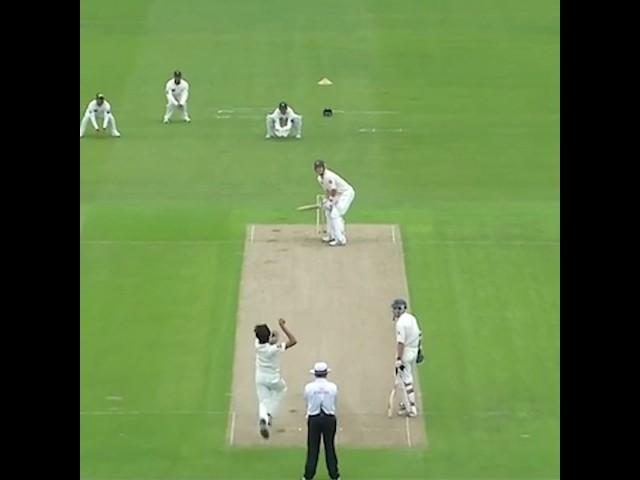 Mohammad Asif Sets Up Shane Watson With Magical Seam Bowling