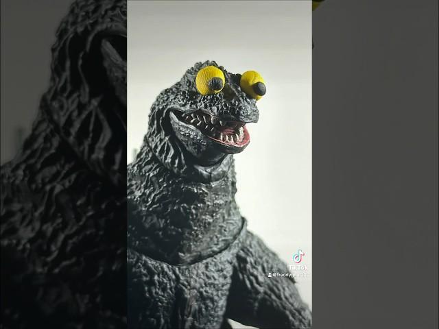 Oh god it’s burning @VanossGaming @H2ODelirious #godzilla #stopmotion #shmonsterarts #toho