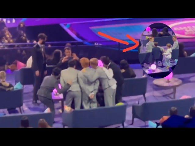 Cute moments of bts take picture with kids at AMAs 2021