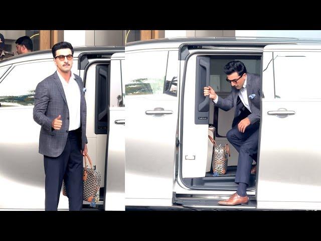 Ranbir Kapoor Spotted at Kalina Private Airport | Exclusive Footage!  #RanbirKapoor