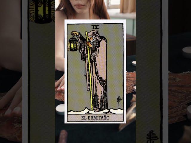 El Ermitaño y su Significado en el Tarot | Derecho - Invertido #tarot #shorts