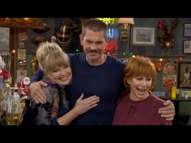 Reba REUNION! Steve Howey REACTS to Happy's Place Cameo (Exclusive)