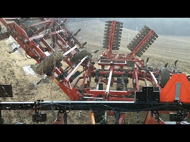 Case Quadtrac 600+Horsch Terrano 12FG+Optipack AS.