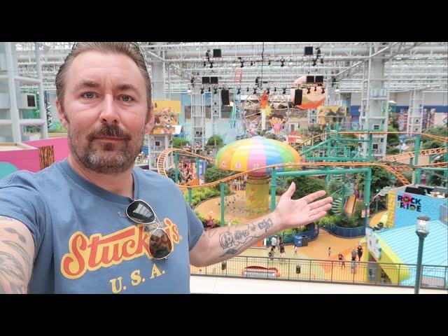 Mall Of America is INSANE - Largest In United States With Indoor Theme Park / Log Ride & Pastamania