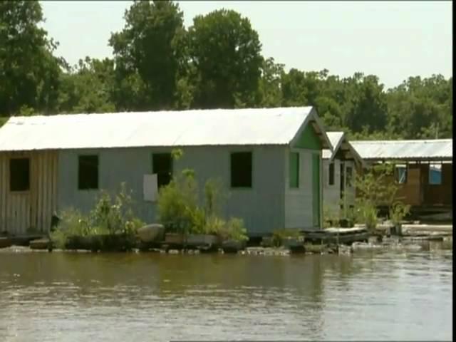 Around the World in 80 Gardens - Floating Gardens of the Amazon