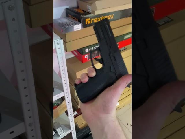 Пневматический пистолет Borner 2022 (Sig Sauer SP2022)