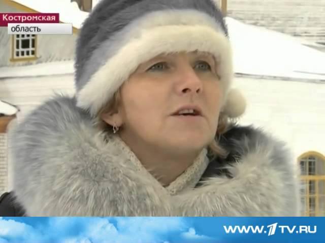 Жители села Рождественское Костромской области своими силами возводят звонницу в единственном храме