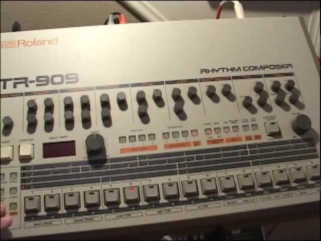 Roland TR-909 External Instrument Demo