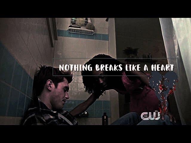 archie andrews || nothing breaks like a heart [3x11]