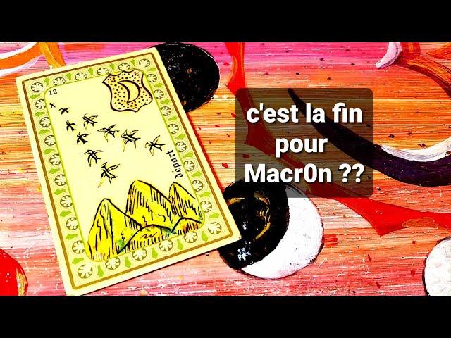 2025 M@CRON quitte la France !!!! 