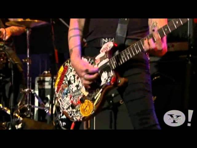 Joan Jett - Bad Rep / Cherry Bomb / Change The World ( Live )