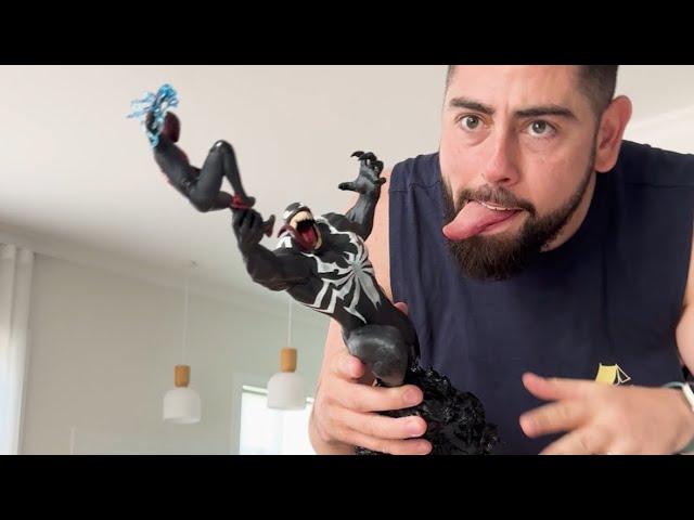 Unboxing 19 inches of Venom…