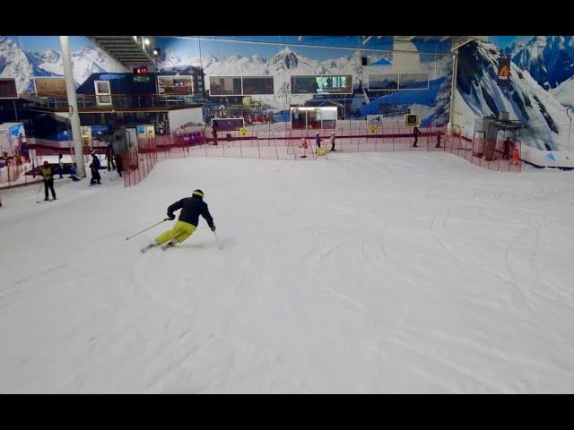 Short Turns at The Snow Centre (Hemel Hempstead)