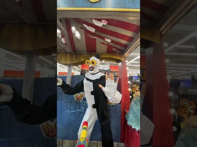 Insane Terrifier Art the Clown animatronic. spirit halloween,    who is buying?