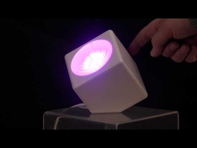 Colour Changing Cube - 15948 - LSE Retail Group