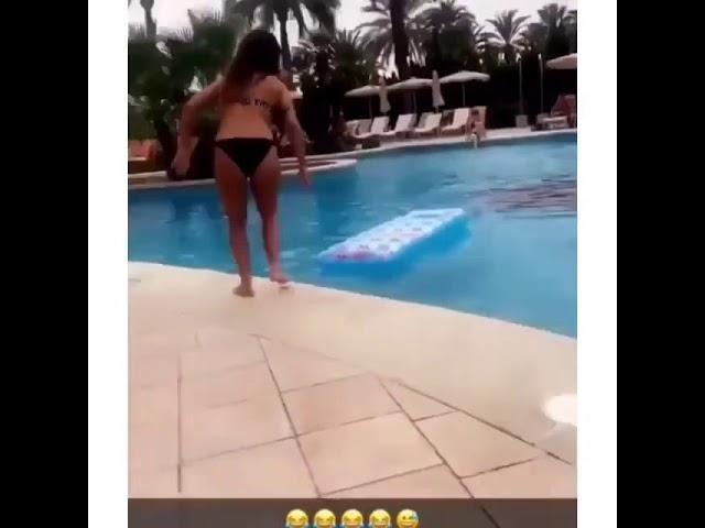 Fail in the Swimmingpool #memes #meme #fail