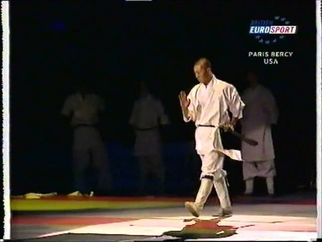 shaolin monks demonstration