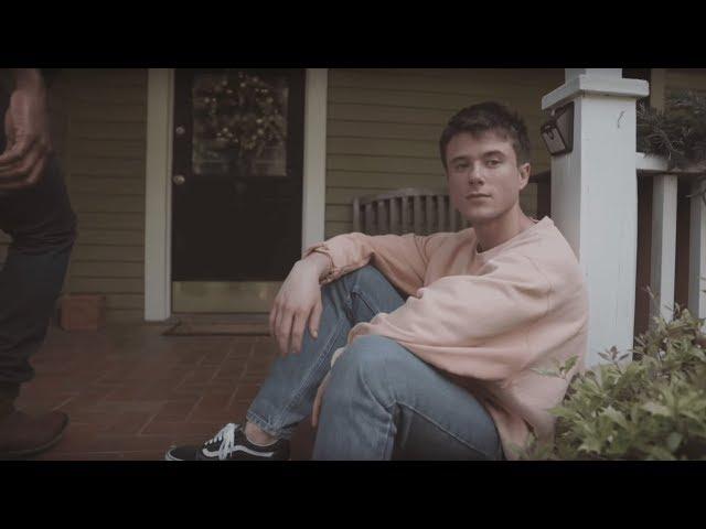 Alec Benjamin - Let Me Down Slowly [Official Music Video]