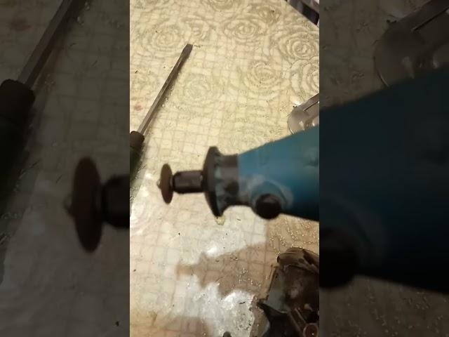 Как снять замок с рулевой колонки.