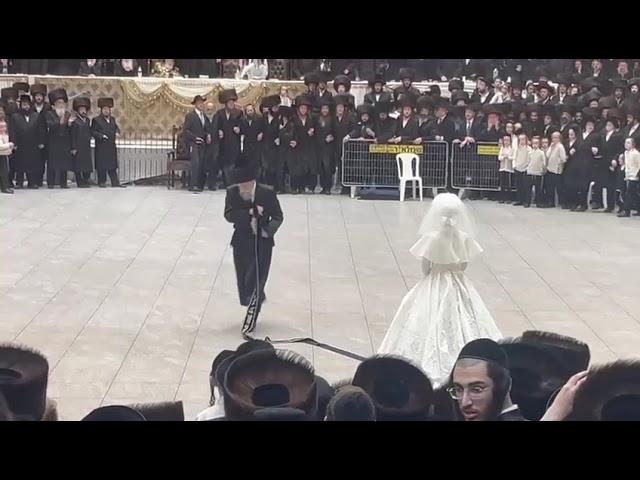 Boyan Rebbe Dance  Mitzvah Tantz (Menachem Av 5784)