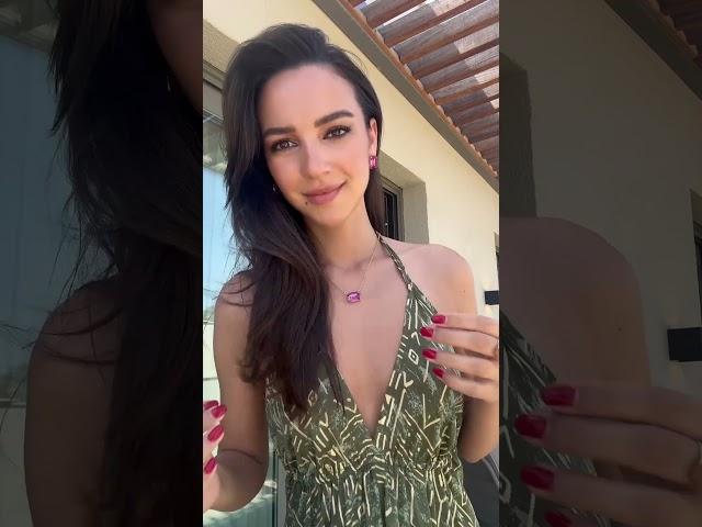 Tara de Vries wearing Otazu Jewelry