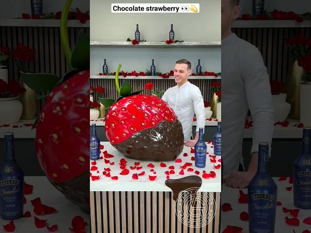 incredible talent  ll chocolate strawberry  #satisfyingshorts #talent #chocolate