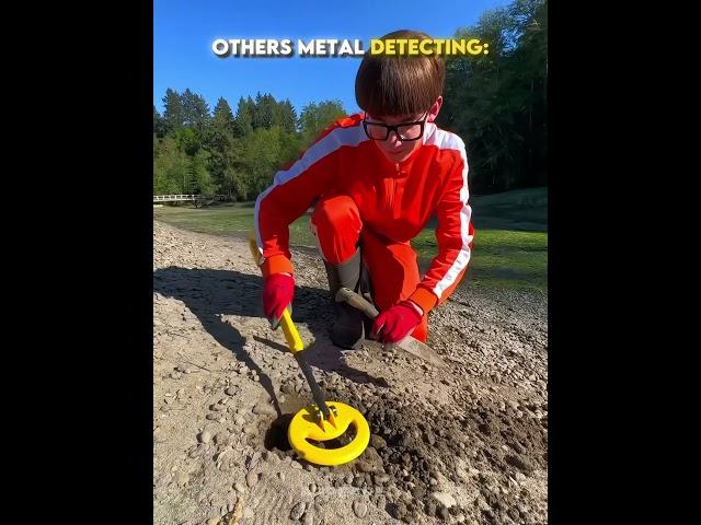 Others metal detector finds Vs This man ️