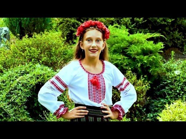 Adina Buhus-E sarbatoare si rasuna muzica (Sarba de demult) ( Zinaida Julea ) ( Adriana Ochisanu )