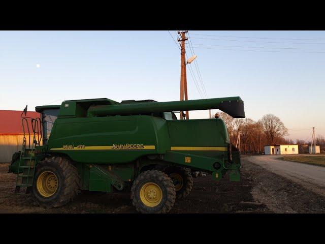 НА ПРОДАЖ: Комбайн John Deere 9540 WTS (2007)