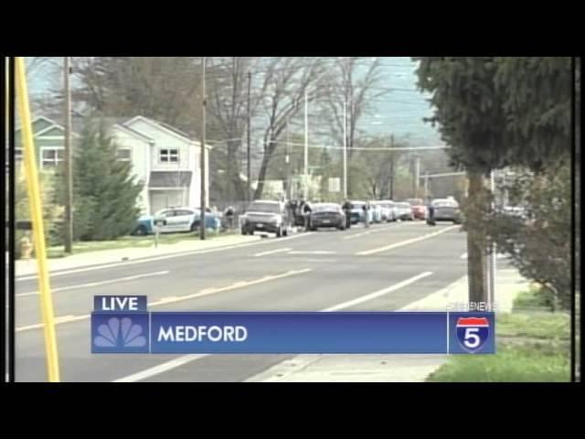 Police: Armed standoff in Medford - Mar 16th, 2015