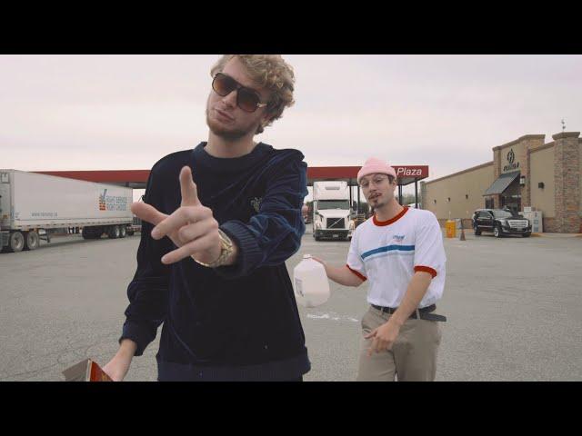 Yung Gravy & bbno$ - iunno (Official Music Video)