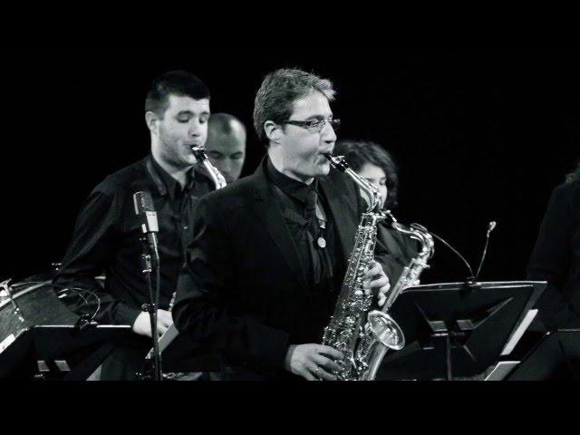 "Quadrichromie" (Robert Lemay). Alfonso Padilla ( Solo saxophone) Lars Mlekusch ( Conductor)