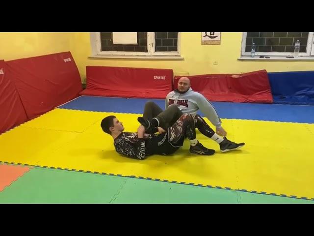 Захист від атаки на ногу ММА, Боротьба (leg attack defense in MMA and wrestling)