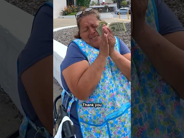 Grandma selling bracelets gets HUGE surprise ️