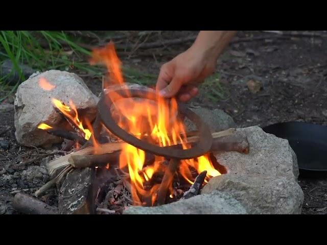 Уже 3 года как я один строю дом из бревен в лесу