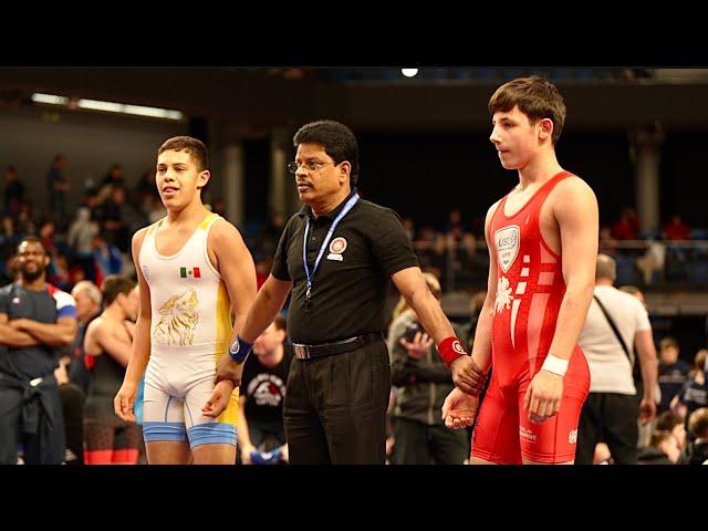 U15 Arion Rahmani (FRA) vs Ricardo Sambrano (MEX) 68kg. Greco-roman boys youth wrestling.