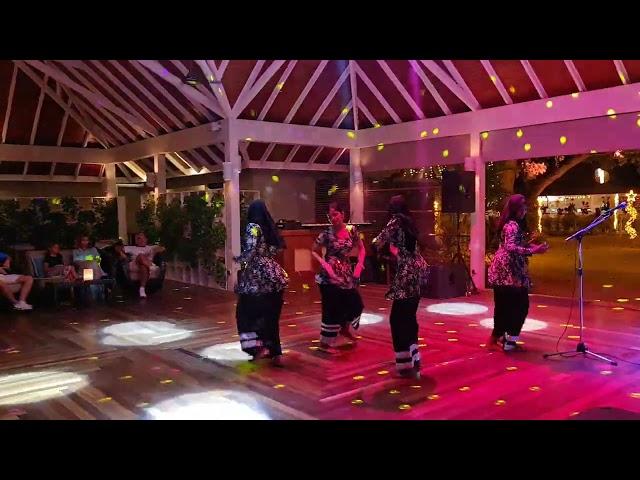 Fari Fari by BIDHABIN ( Dhivehi Bin)