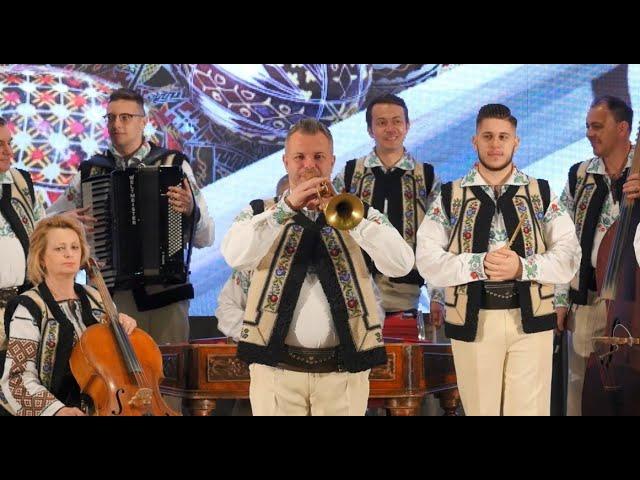 Ansamblul Artistic „Ciprian Porumbescu” - Ionuț Țanța și Jocuri de pe Valea Șomuzului