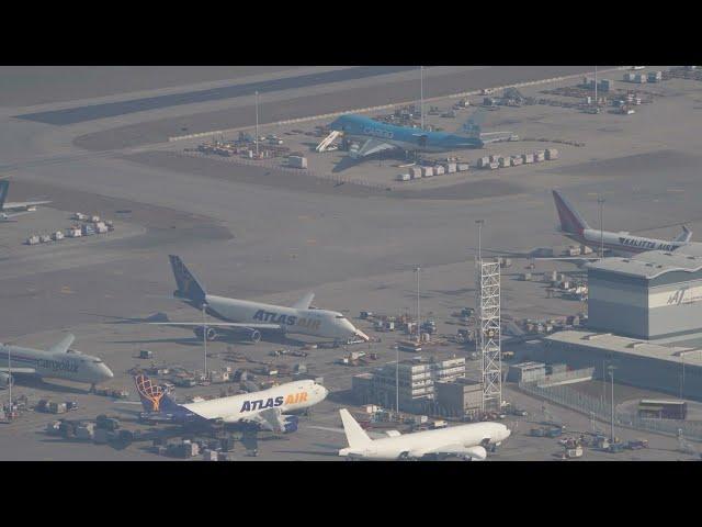 8K Hong Kong Airport best plane spotting location with ATC Triple Runway Ops Simultaneous Take-off