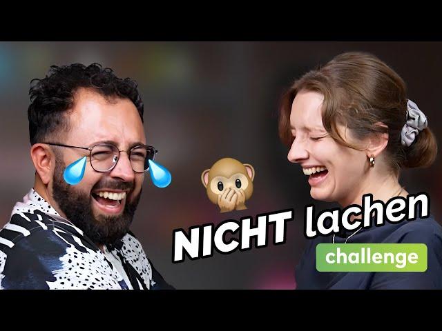 Nicht lachen Challenge 1 | Twitterperlen reagiert ...