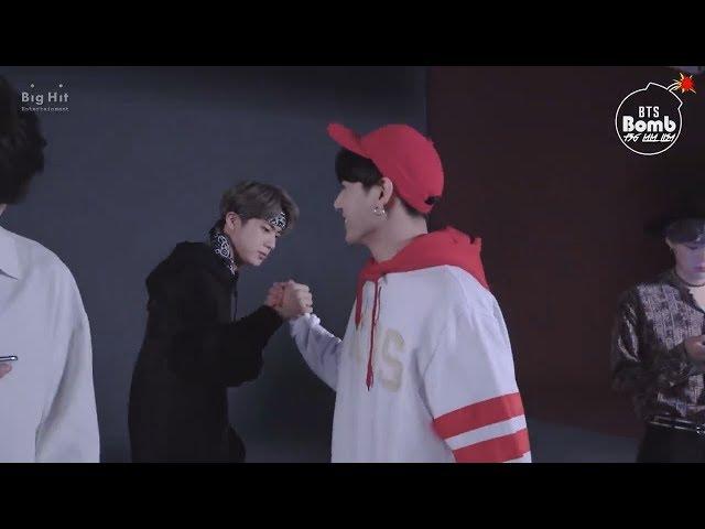 [RUS SUB][Рус.саб][BANGTAN BOMB] Армрестлинг! КТО ПОБЕДИТ?! - BTS (방탄소년단)