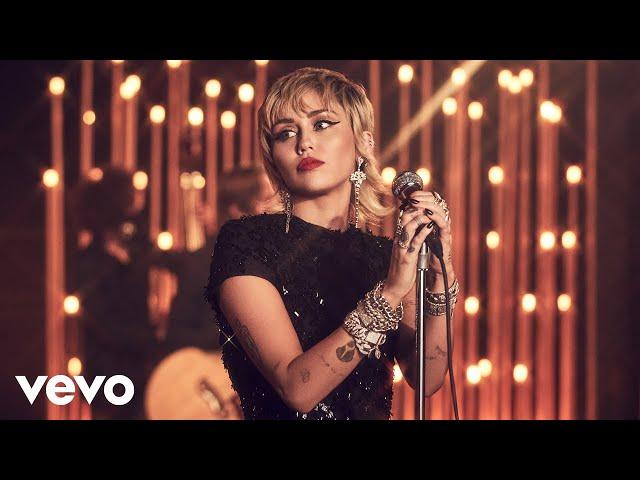 Miley Cyrus - Midnight Sky in the Live Lounge