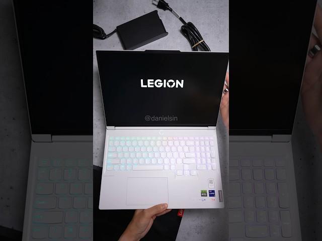 Lenovo Legion 7i in Glacier White Unboxing!