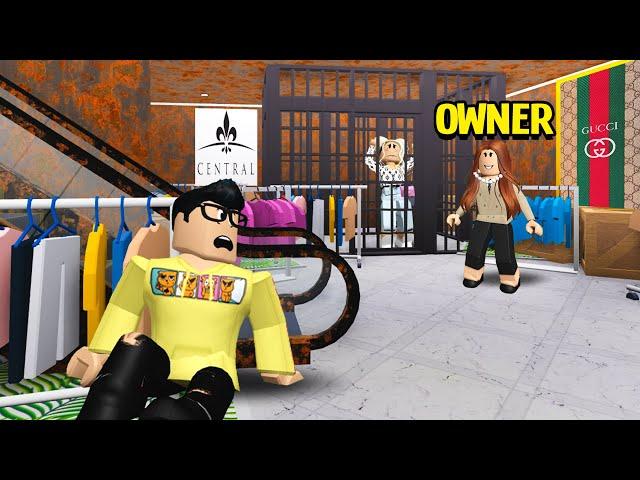 I Worked At A RICH Mall.. I Caught The Owner Trapping CUSTOMERS! (Roblox Bloxburg)