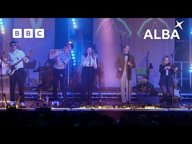 Valtos | Faili | Cuirm aig Celtic Connections | Valtos & Caraidean | BBC ALBA