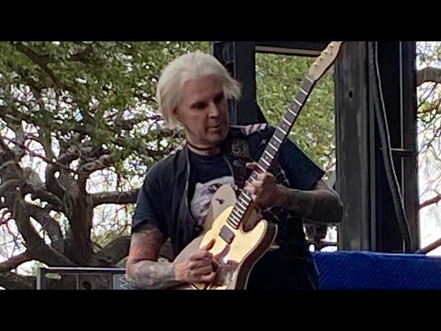 John 5 Live Medley of Greatest Riffs Covers @ Dallas Guitar Festival May 1, 2022 Van Halen KISS +