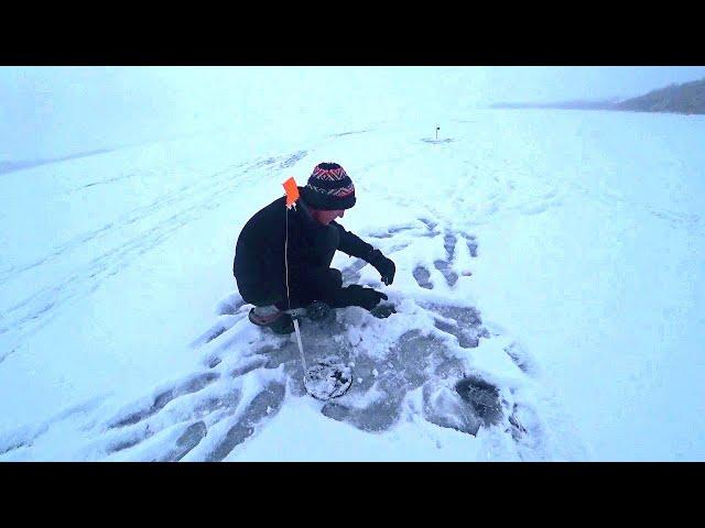 ОПАСНЫЙ ПЕРВЫЙ ЛЕД. ПОИСК НОВЫХ ОЗЕР В ТУНДРЕ.