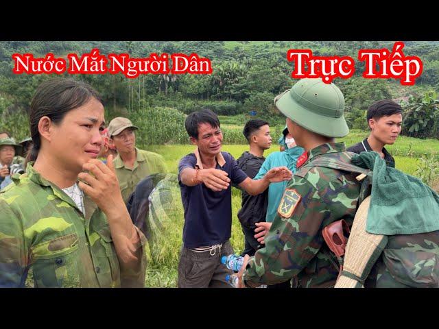 Xúc Động Hàng Trăm Người Dân Làng Nủ Rơi Lệ Chia Tay Các Chú Bộ Đội. Pheng Pheng Vlog