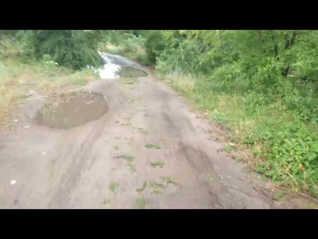 В Макондо (Воронеже) шел дождь. Стройка тонет в воде и траве!