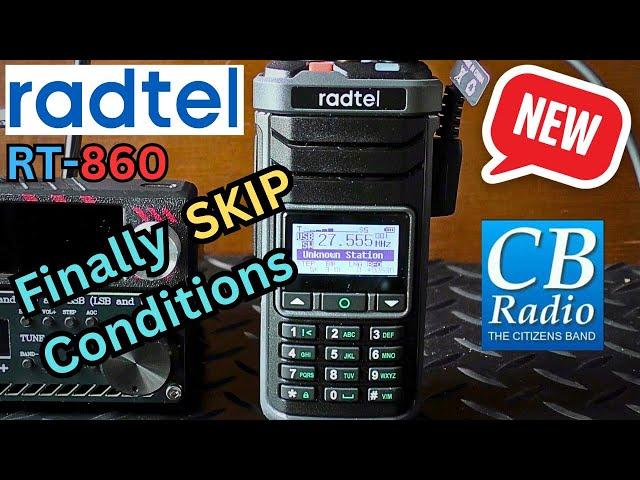 Listening to CB radio on the RADTEL RT-860.